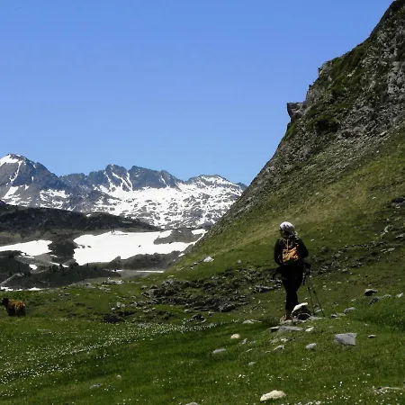 Refugi Del Gerdar Hostel Sorpe